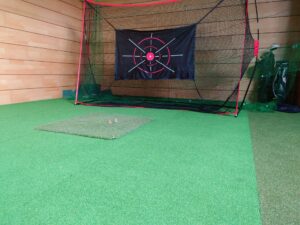 事務所内に練習場作成！